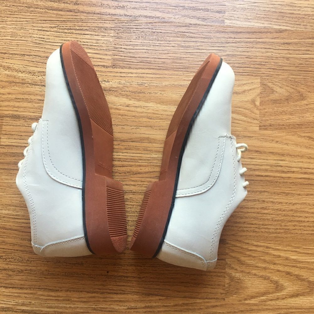 Jumping Yack leather shoes  